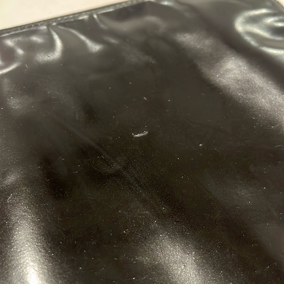 Chanel Laptop Zip Case Clutch Portfolio Black Patent Leather w Enamel CC Logo - Picture 6 of 12